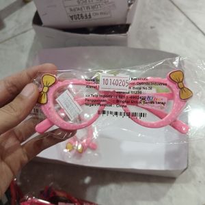kacamata anan