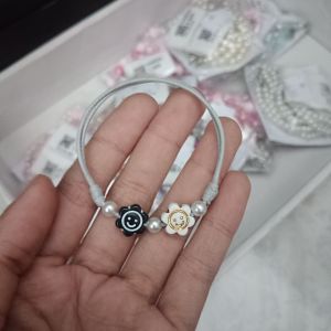 Gelang Bunga 