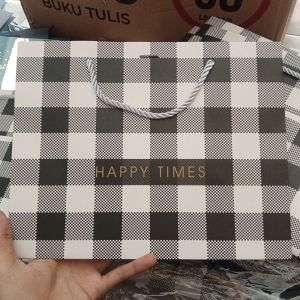 Paparbag Happy Times/Hitam Putih