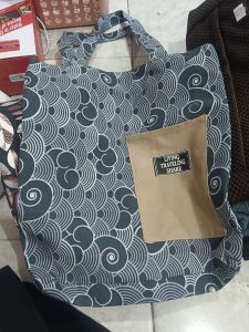 Totebag Canvas Kantong 