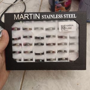 Cincin Hitam