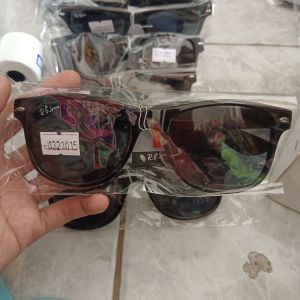 Kacamata Dewasa Hitam