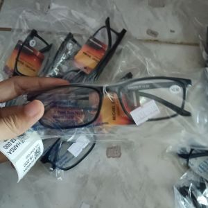 Kacamata Baca +2.50