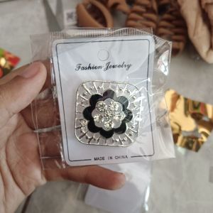Bross Perak Bunga