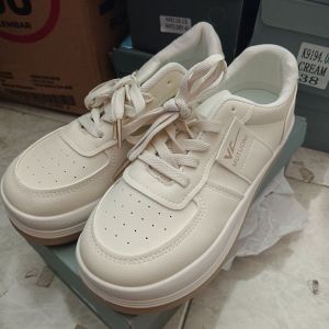 Sepatu Fashion Cani/40