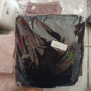 Hijab Paris Varisha/Hitam