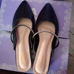 Araseli Heels Hitam/37