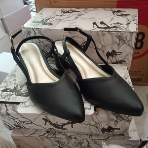 Navisa Heels Fashion/Hitam/40