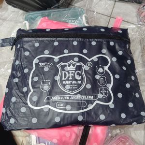 Jas Hujan DFC Polka