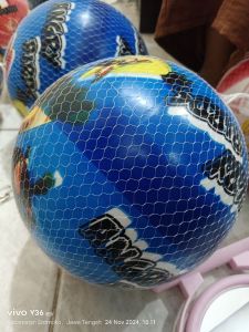 Bola Karet Karakter 