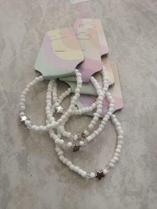 Gelang Manik Putih 