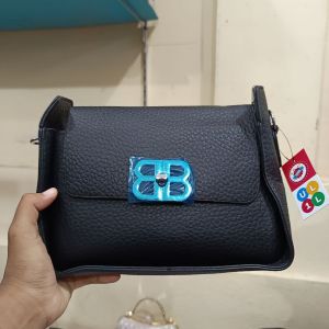 Tas Fashion Wanita /Hitam