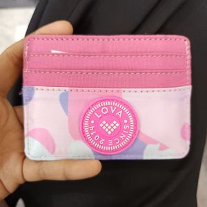 Lova Card Holder
