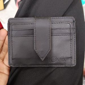 Lova Card Holder