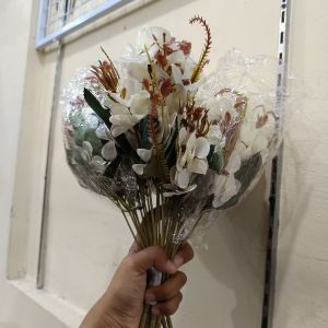 Bunga Hias Artificial
