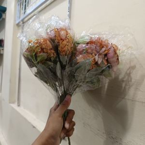 Bunga Hias Artificial