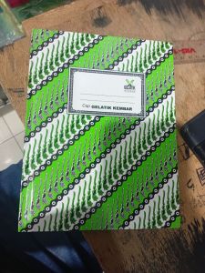 Buku Gelatik Sedang