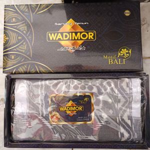 Wadimor Sarung Tenun Motif Bali