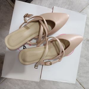 Bella Maudy/ Ivory/ 37  