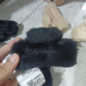 Jedai Bulu Kotak/ Hitam