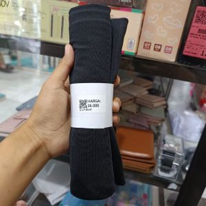Pasmina Kaos Hitam