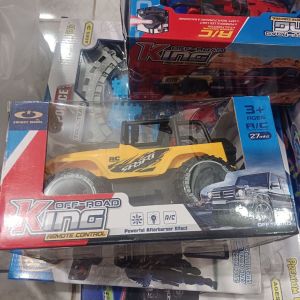 R/C CAR W/LIGHT