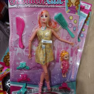 BARBIE HAIRSTYLE