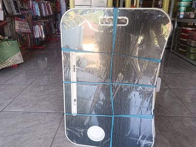 Meja Polos Lubang 3