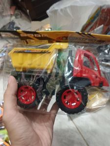 Truck Proyek 6351