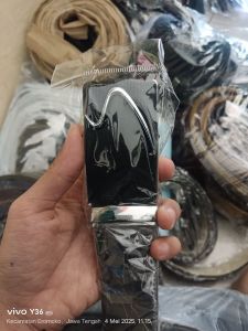 Ikat Pinggang Fashion Pria/ Hitam