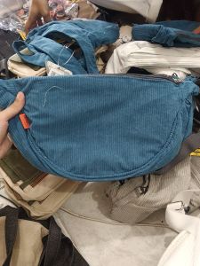 Tas Slempang Slingbag Corduroy Lily/ Denim