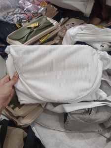 Tas Slempang Slingbag Corduroy Lily/ Broken White 