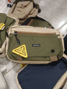 Tas Selempang Slingbag Zora/ Hijau Cream Moca