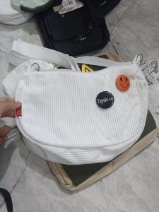 Tas Selempang Vashi/ Putih