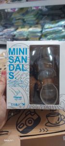 Sepatu mini maluku
