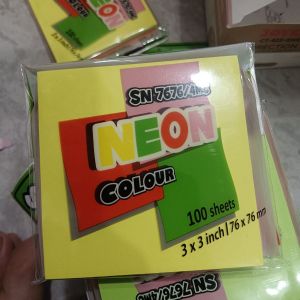 Stick Note Neon 76x76cm