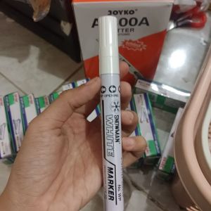 Snowman Paint White Marker