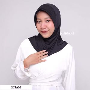 BERGO PET TEBAL / HIJAB INSTAN SPORT PET BESAR JERSEY SUPER/ HITAM