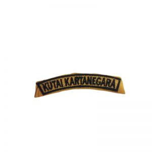 Atribut baju sekolah (Kutai Kartanegra)