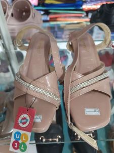 Hoppyped Heels/37