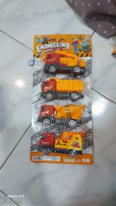 Mainan engineering truck