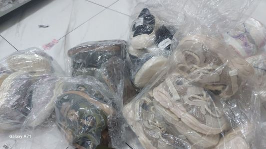 Sepatu anak import mix