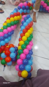 Mandi bola B
