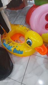Ban renang bebek 