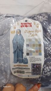 Mukena anak zahira dialogue