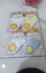 Kaos kaki MITI renda