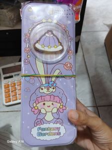 Tempat Pensil Fantasy Gardens