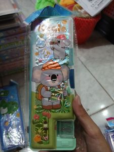 Tempat Pensil Squeez