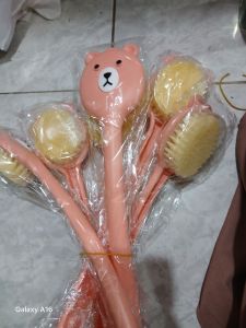 Sikat Punggung Bear Pink