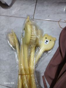 Sikat Punggung Bear Yellow